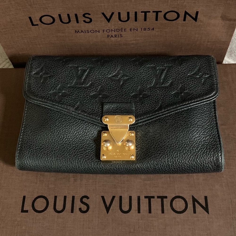 LOUIS VUITTON St Germain Pochette Empreinte Leather Shoulder Bag Black
